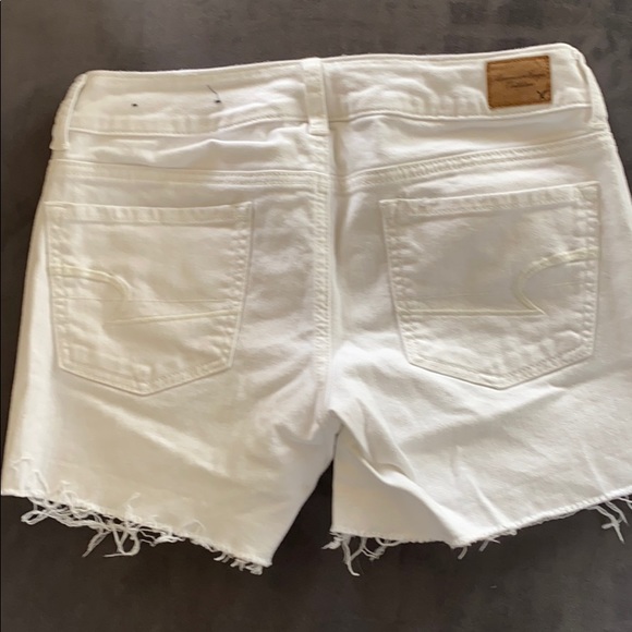 Shorts - Picture 2 of 4